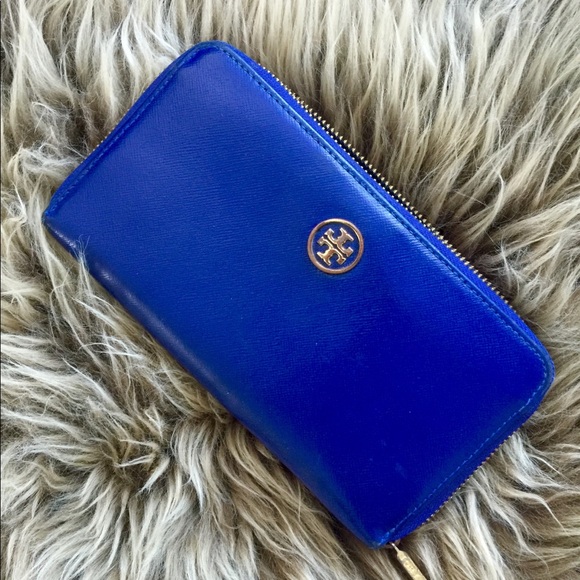 Tory Burch Handbags - Sale!!! Tory Burch wallet
